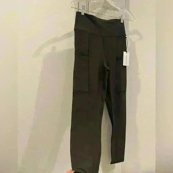 NWT WEWOREWHAT HIGH RISE POCKET LEGGING BRUSHED POLY Sz M - Picture 10 of 11